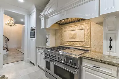 15 W Shady Lane #B, Houston, TX 77063 - Photo 13