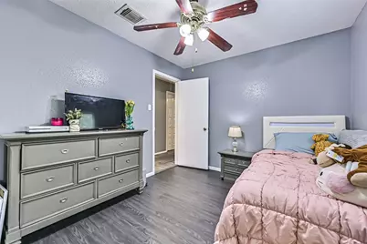 115 Lazy Hollow Drive, League City, TX 77573 - Photo 23