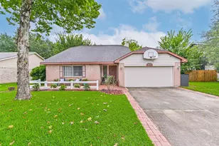 115 Lazy Hollow Dr, League City, TX 77573 - Photo 1
