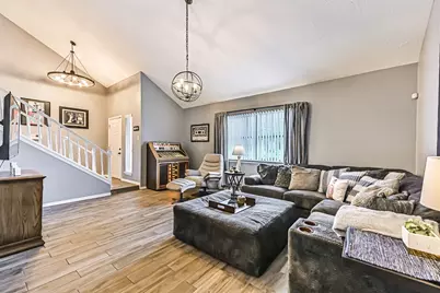 115 Lazy Hollow Drive, League City, TX 77573 - Photo 1