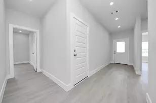 6581 Rd 5503, Cleveland, TX 77327 - Photo 17