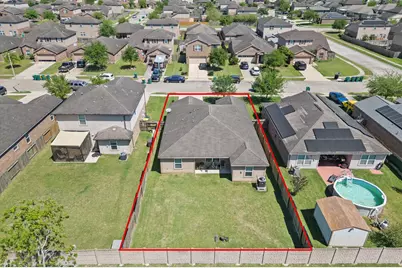 405 Hawks View Drive, Texas City, TX 77568 - Photo 23