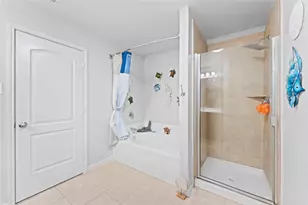 405 Hawks View Dr, Texas City, TX 77568 - Photo 11