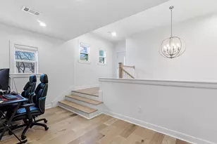 2147 Colquitt St, Houston, TX 77098 - Photo 27