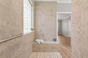 1225 N Riviera Cir, Pearland, TX 77581 - Photo 23