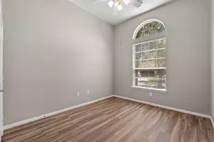 1225 N Riviera Cir, Pearland, TX 77581 - Photo 27