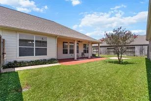 1225 N Riviera Cir, Pearland, TX 77581 - Photo 33