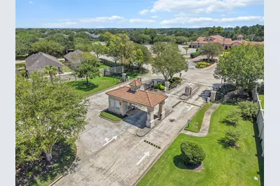 1225 N Riviera Circle, Pearland, TX 77581 - Photo 35