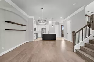 5107 Darling St, Houston, TX 77007 - Photo 9