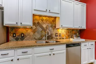 306 Enid St, Houston, TX 77009 - Photo 17