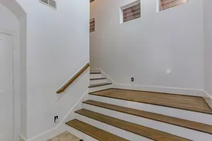 306 Enid St, Houston, TX 77009 - Photo 7