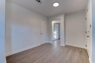 9321 Cathedral Dr, Houston, TX 77051 - Photo 5