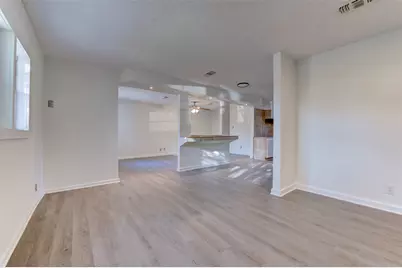 9321 Cathedral Drive, Houston, TX 77051 - Photo 7