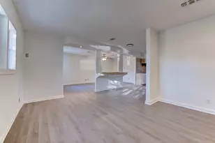 9321 Cathedral Dr, Houston, TX 77051 - Photo 7