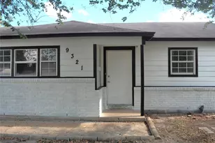 9321 Cathedral Dr, Houston, TX 77051 - Photo 3