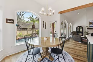 68 E Sandalbranch Cir, The Woodlands, TX 77382 - Photo 15