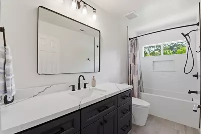 68 E Sandalbranch Circle, The Woodlands, TX 77382 - Photo 29