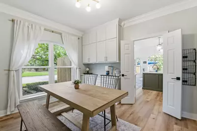 68 E Sandalbranch Circle, The Woodlands, TX 77382 - Photo 17