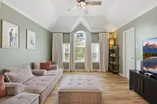 68 E Sandalbranch Cir, The Woodlands, TX 77382 - Photo 25