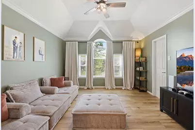 68 E Sandalbranch Circle, The Woodlands, TX 77382 - Photo 25