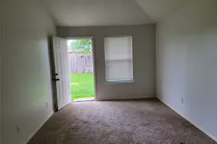 14107 Ballfour Park Ln, Houston, TX 77047 - Photo 9