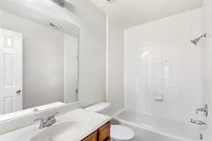 14107 Ballfour Park Ln, Houston, TX 77047 - Photo 19