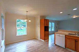 829 Marjorie St, Houston, TX 77088 - Photo 11