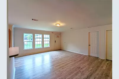 829 Marjorie Street #B, Houston, TX 77088 - Photo 5