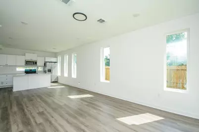 4358 Clover Street #A, Houston, TX 77051 - Photo 11