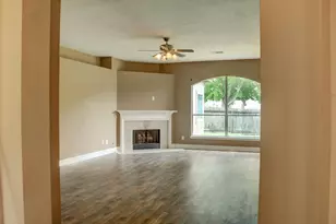 10302 Otter Cir, Baytown, TX 77523 - Photo 5
