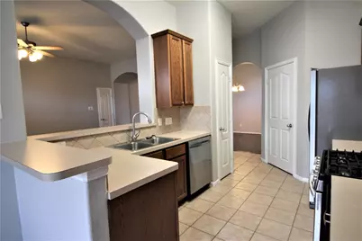 4614 Brazos Bend Drive, Pearland, TX 77584 - Photo 5