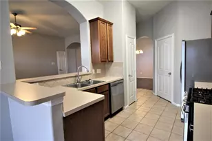 4614 Brazos Bend Dr, Pearland, TX 77584 - Photo 5