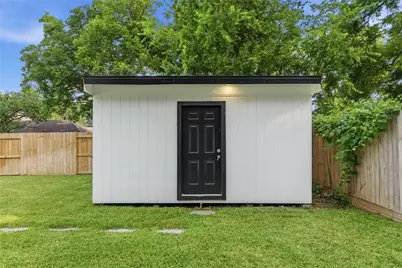 9403 Spaulding Street, Houston, TX 77016 - Photo 35