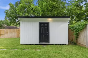 9403 Spaulding St, Houston, TX 77016 - Photo 35