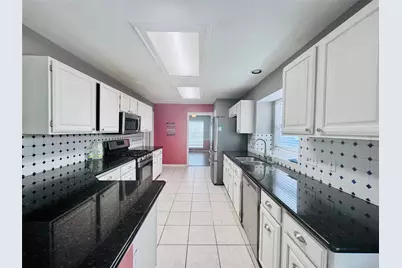 506 Birch Hill Drive, Sugar Land, TX 77479 - Photo 9