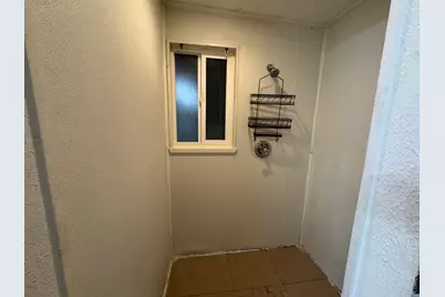 1104 Maple 1/2 Street #2, La Marque, TX 77568 - Photo 7