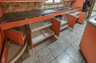 623 Fox Hollow Ln, Pasadena, TX 77504 - Photo 11