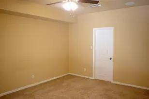 9 Huntsmans Horn Cir, The Woodlands, TX 77380 - Photo 15