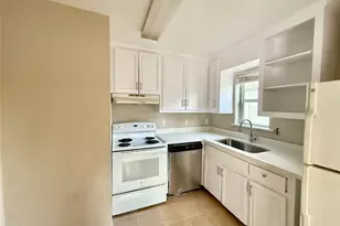 3914 Hoffman St, Houston, TX 77026 - Photo 5