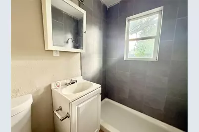 3914 Hoffman Street #A, Houston, TX 77026 - Photo 9