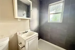 3914 Hoffman St, Houston, TX 77026 - Photo 9