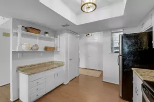 5005 Georgi Ln, Houston, TX 77092 - Photo 9
