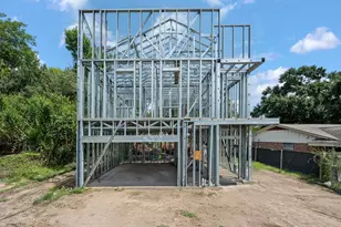 2021 Wilburforce Street W, Houston, TX 77091 - Photo 9