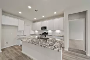10522 Plumas Run Dr, Rosharon, TX 77583 - Photo 7