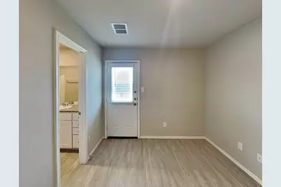 5450 Verdugos Palace, San Antonio, TX 78244 - Photo 7