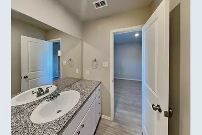 5450 Verdugos Palace, San Antonio, TX 78244 - Photo 9