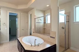 5423 Lachlan Springs Ln, Sugar Land, TX 77479 - Photo 17