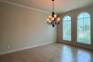 5423 Lachlan Springs Ln, Sugar Land, TX 77479 - Photo 7