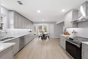 5222 Ranch Hill Dr, Magnolia, TX 77354 - Photo 11