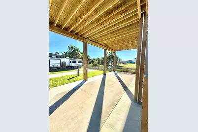 104 N Mae Circle, Crystal Beach, TX 77650 - Photo 11